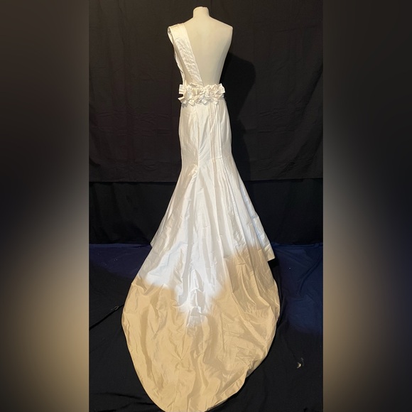 Ivory Wedding Dress 8 Silk 1 Shoulder Pleats Front & Back Sides Designer NWT - Picture 4 of 15